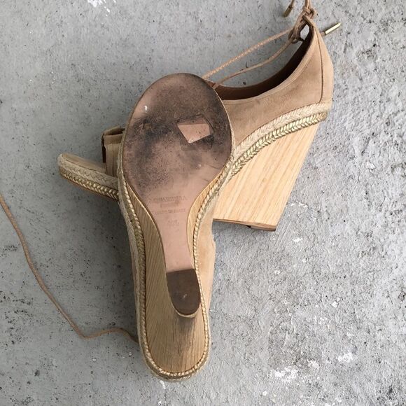 Aquazzura platform  - Picture 6 of 8